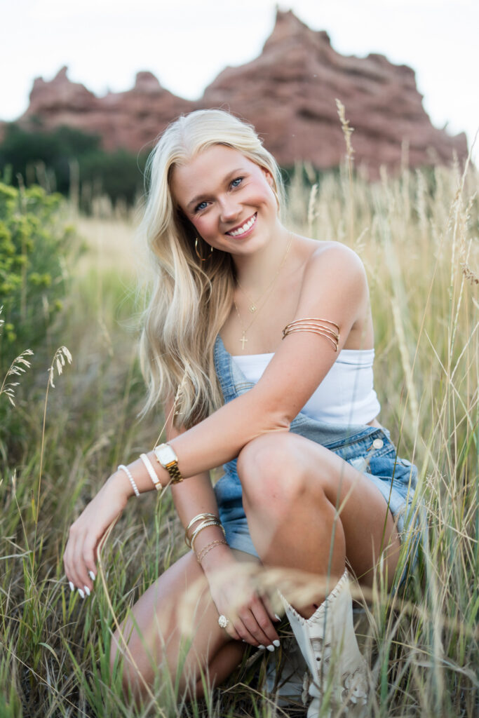 Learn how to prepare for senior photos with outfit tips, timing advice, and what to expect on session day.